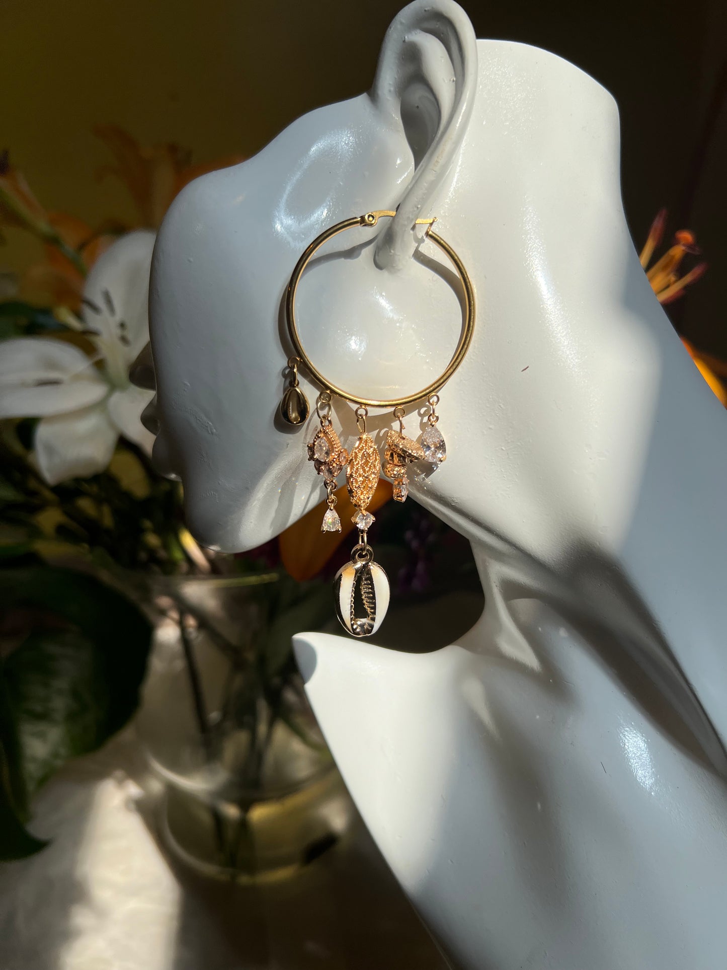 There she glows again earrings